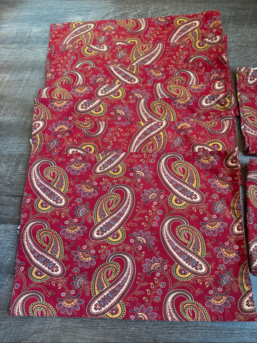 Pottery Barn Mira Anibel Red Paisley 8 Placemats & 4 Napkins Cotton